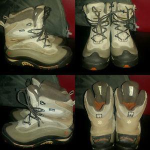Columbia winter boots (size 9 womens)