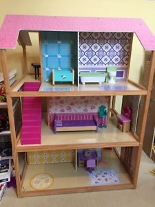 Double-sided doll house with furniture