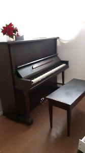 Everson Piano