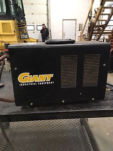 Giant 60 amp plazma cutter