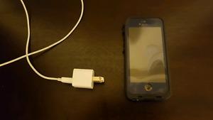IPhone 5s 16gb and lifeproof case