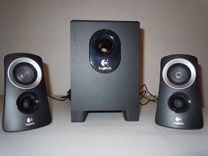 Logitech z313 Speakers