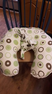 Nursing pillow