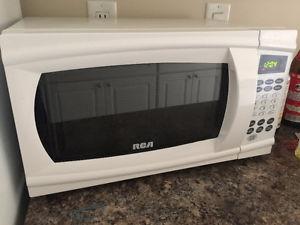 RCA Microwave for $40 (used 6 months)