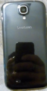 Silver Galaxy S4 with Otterbox case