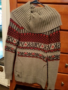 Small karv sweater