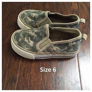 Toddler Size 6 Camo Shoes