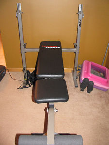 Almost new weight bench - Trainor