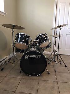 Drum set (Westbury Pro-Cussion)