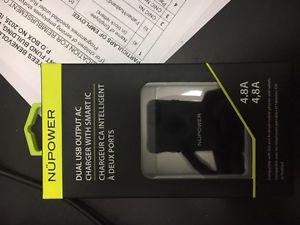 Dual usb port charger in box