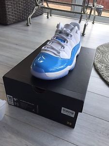 Jordan 11 UNC deadstock