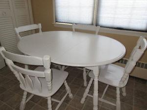 Kitchen table and chairs for sale