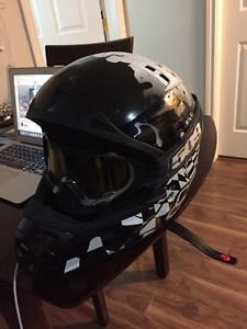 LARGE FOX HELMET WITH 509 GOGGLES