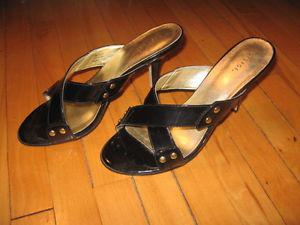 Ladies black shoes sz 8