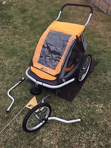 MEC double chariot in very good condition w all accessories