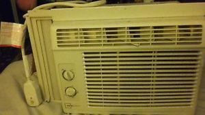 Mainstays Air conditioner