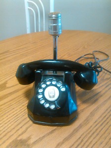 Mts rotary phone converted to lamp 15$obo