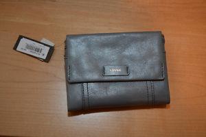 NEW Fossil Wallet