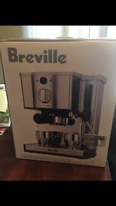 New in box Breville cafe roma espresso/cappuccino machine