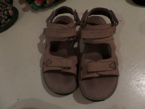 North Face Sandals size 7