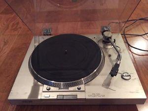 SONY PS-T60 TURNTABLE RECORD PLAYER