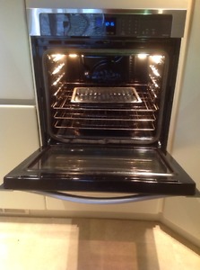 S/S Whirlpool Gold built in Oven