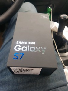 Samsung S7 still in box never used carrier is bell