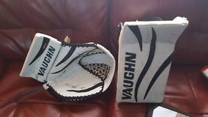 Vaughn Sr glove set
