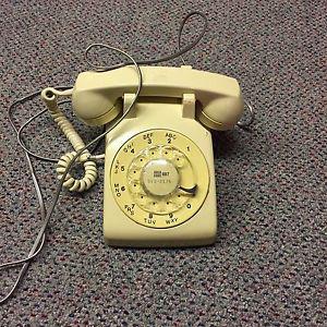Vintage Retro Rotary Dial Phone