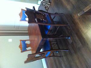 Vintage Table & 6 Chairs