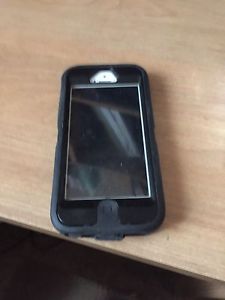 iPhone 5 in Otterbox