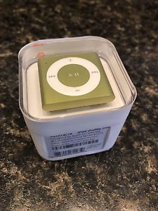 iPod Shuffle 2GB new sealed