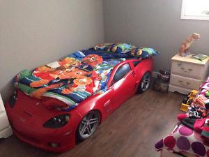 kidsd bed and matress