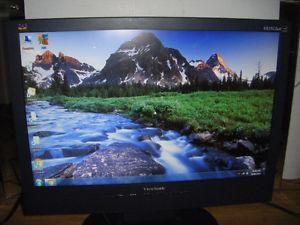 19 inch View Sonic lcd flatscreen monitor