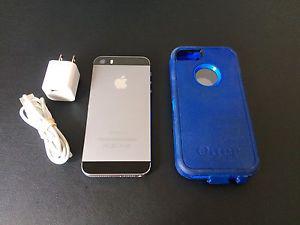 Apple iPhone 5s In Excellent Condition (Bell)