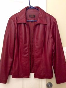 Bordeaux red Ladies Danier leather jacket, size M, zipper