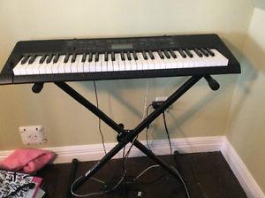 Casio CTR- keyboard with stand