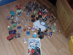 Disney Infinity games with characters