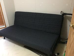 Futon couch/bed