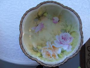 HAND PAINTED BOWL,SIGNED,BEAUTIFUL ROSES
