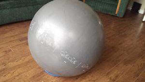 Inflatable workout ball