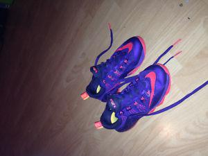Labron James basketball shoes