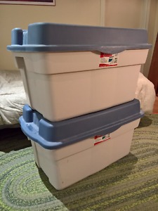 Large Rubbermaid Storage Containers
