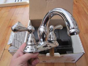 NEW DELTA Tap / Faucet for Bathroom in Chrome Finish