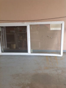 New window. 3x open to offers.