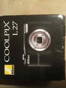 Nikon Coolpix L27 - NEW