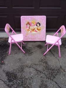 Princess Table and chairs - Folding