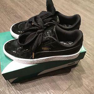 Puma basket heart Size 7 Women sneaker