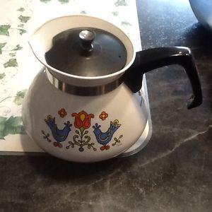 Pyrex 6 cup teapot