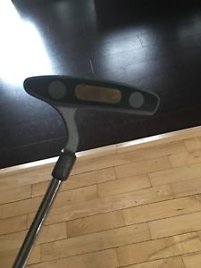 Right Hand Putter